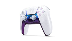 DualSense Grand Theft Auto VI White Limited Edition, three-quarter front view