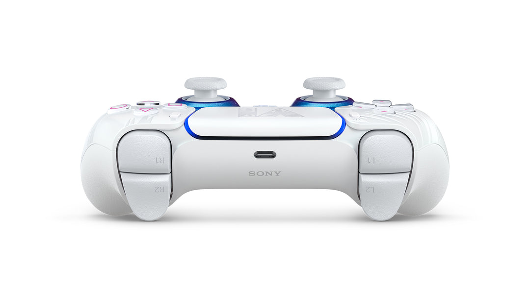 DualSense Grand Theft Auto VI White Limited Edition, top edge with the light bar and USB-C port