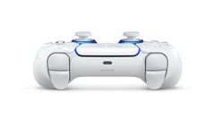 DualSense Grand Theft Auto VI White Limited Edition, top edge with the light bar and USB-C port