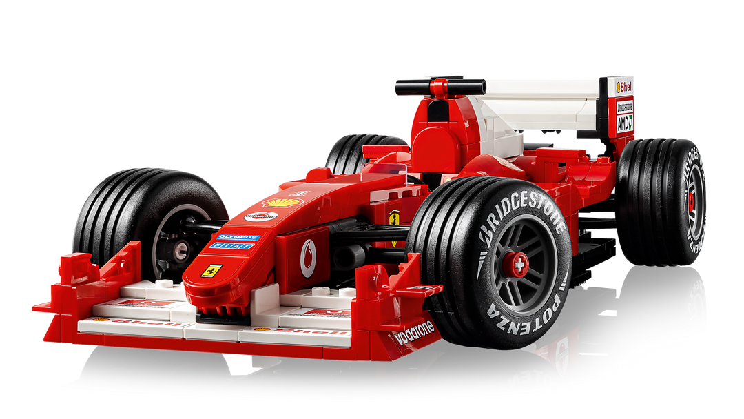 LEGO Icons Ferrari F2004 & Michael Schumacher 11375, built Ferrari F2004 from the front