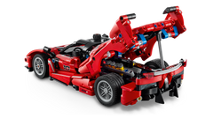 LEGO Technic Ferrari FXX K 42212, butterfly doors and engine cover open