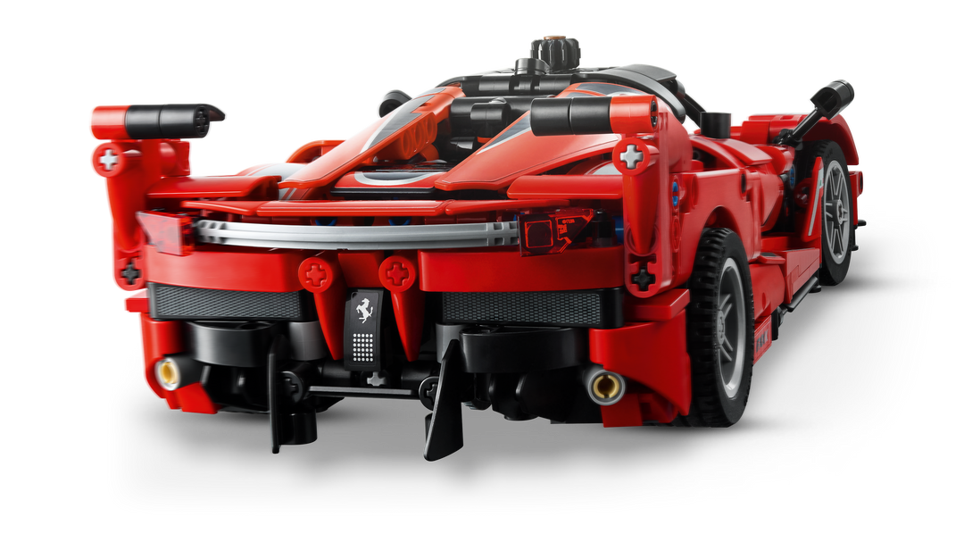 LEGO Technic Ferrari FXX K 42212, Ferrari FXX K from behind