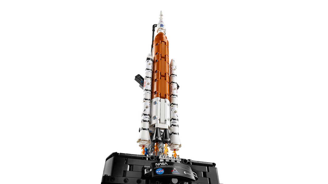 LEGO Technic NASA Artemis Space Launch System Rocket 42221, rocket on the launch base with the NASA information panel