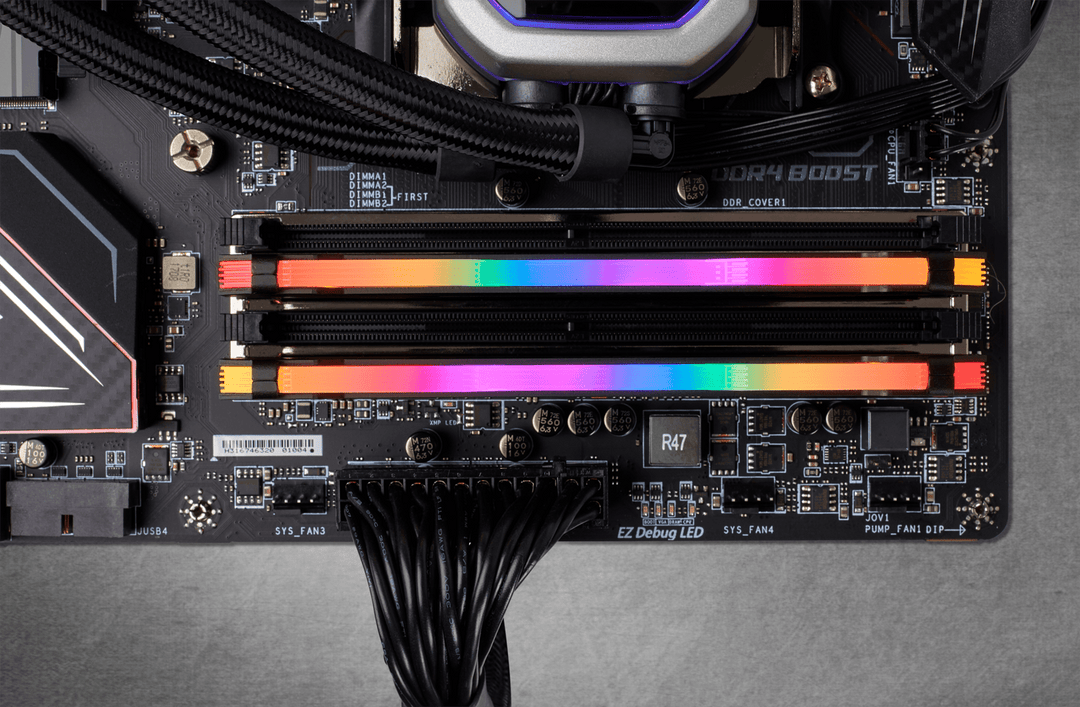 Corsair Vengeance RGB Pro 32GB 3200, alternate angle