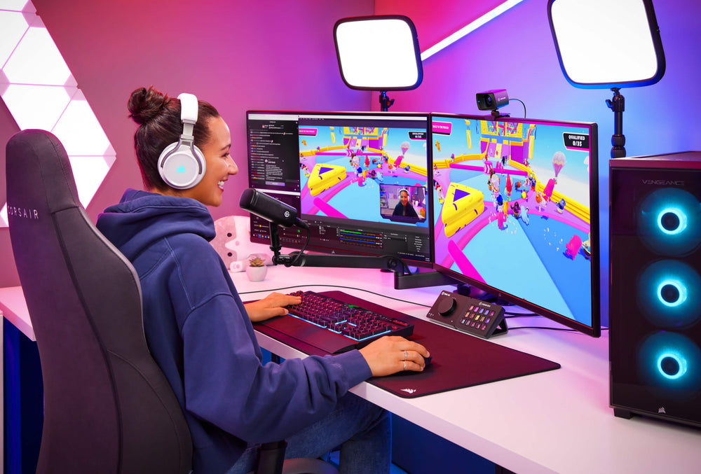 Elgato Facecam, three-quarter product view